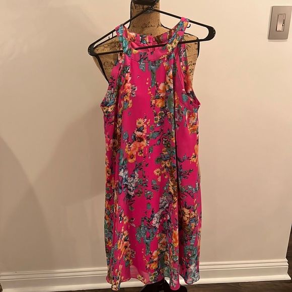 Betsey Johnson Dresses & Skirts - Pink floral Betsy Johnson dress